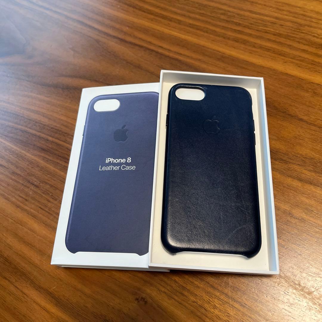 iPhone 7 Silver 32 GB レザーケース、ガラス保護フィルム付き