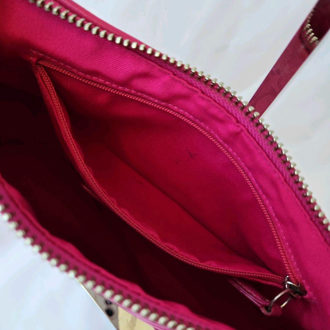 美品☆COACH アクセサリーポーチ ワンショルダー シグネチャー キャンバス