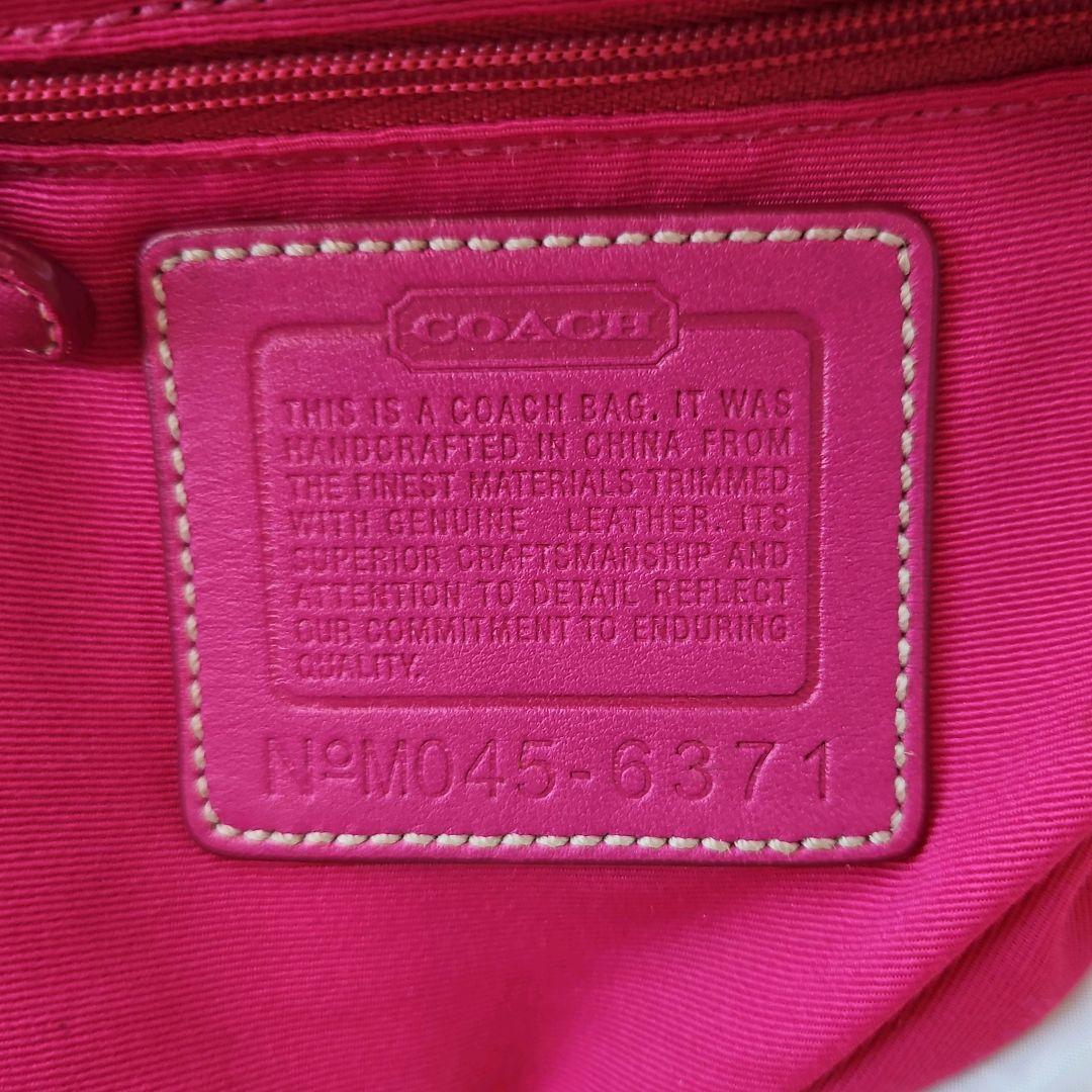 美品☆COACH アクセサリーポーチ ワンショルダー シグネチャー キャンバス