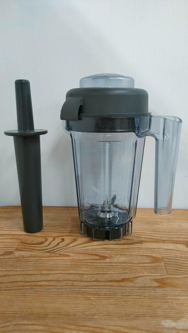 【美品】バイタミックス 0.9リットルコンテナ　1612