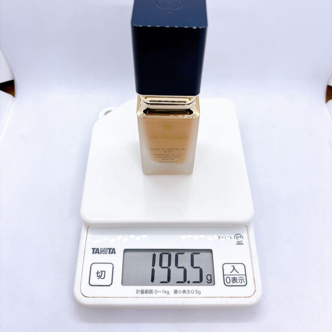 クレ・ド・ポー ボーテ　タンフリュイドエクラ マット　オークル20 35ml