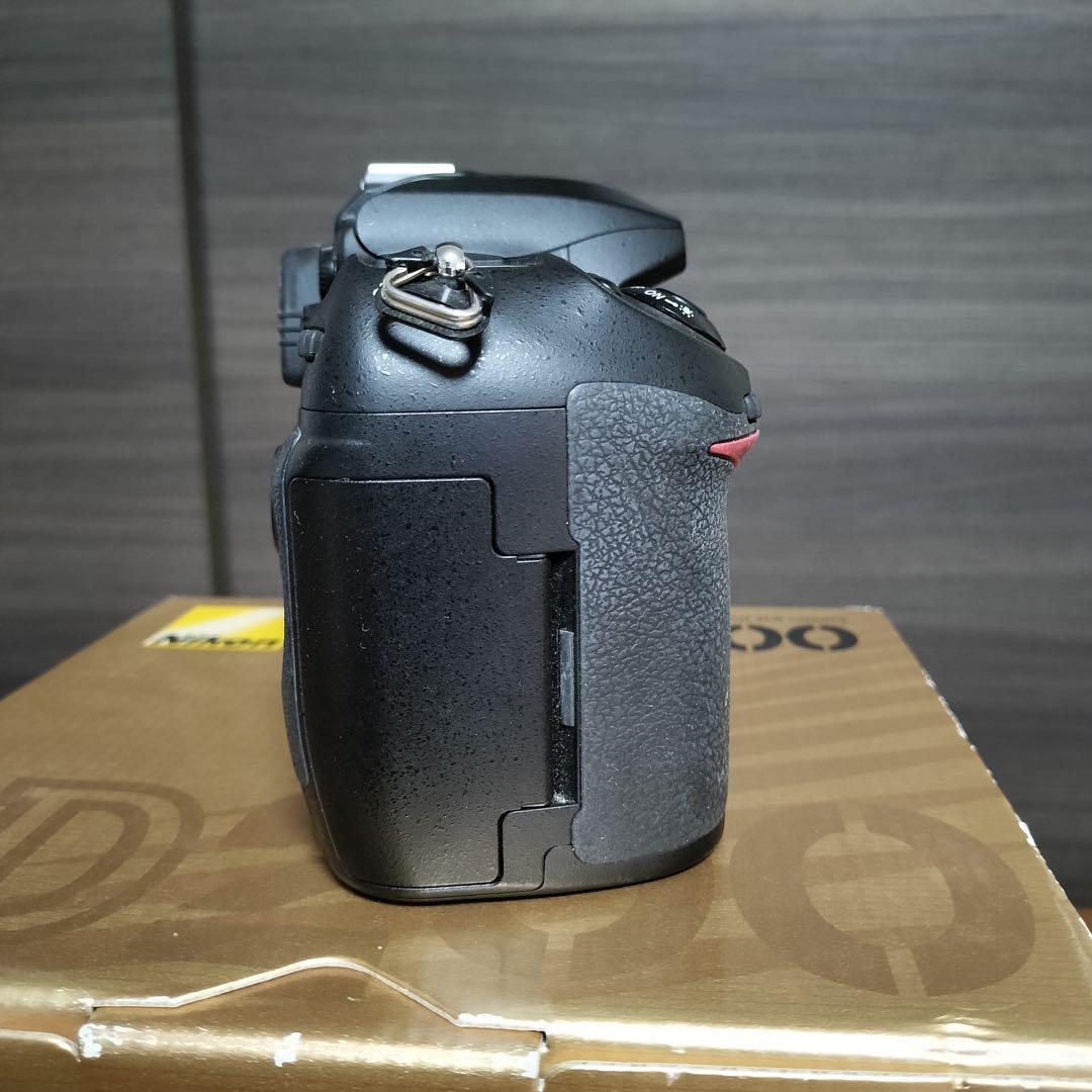 Nikon D200 ボディ　CCDセンサー 名機　ショット数 約13,000回