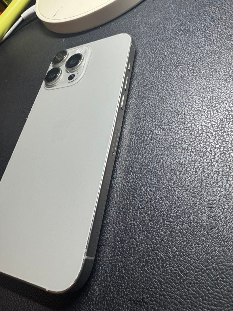 ジャンク品　iphone16 promax 256GB