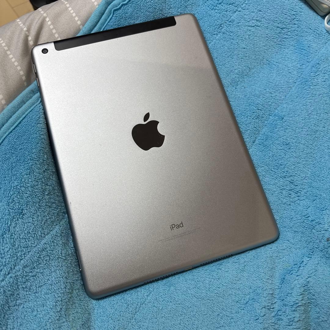 Apple iPad Cellularモデル 本体 黒 シルバー 第5世代