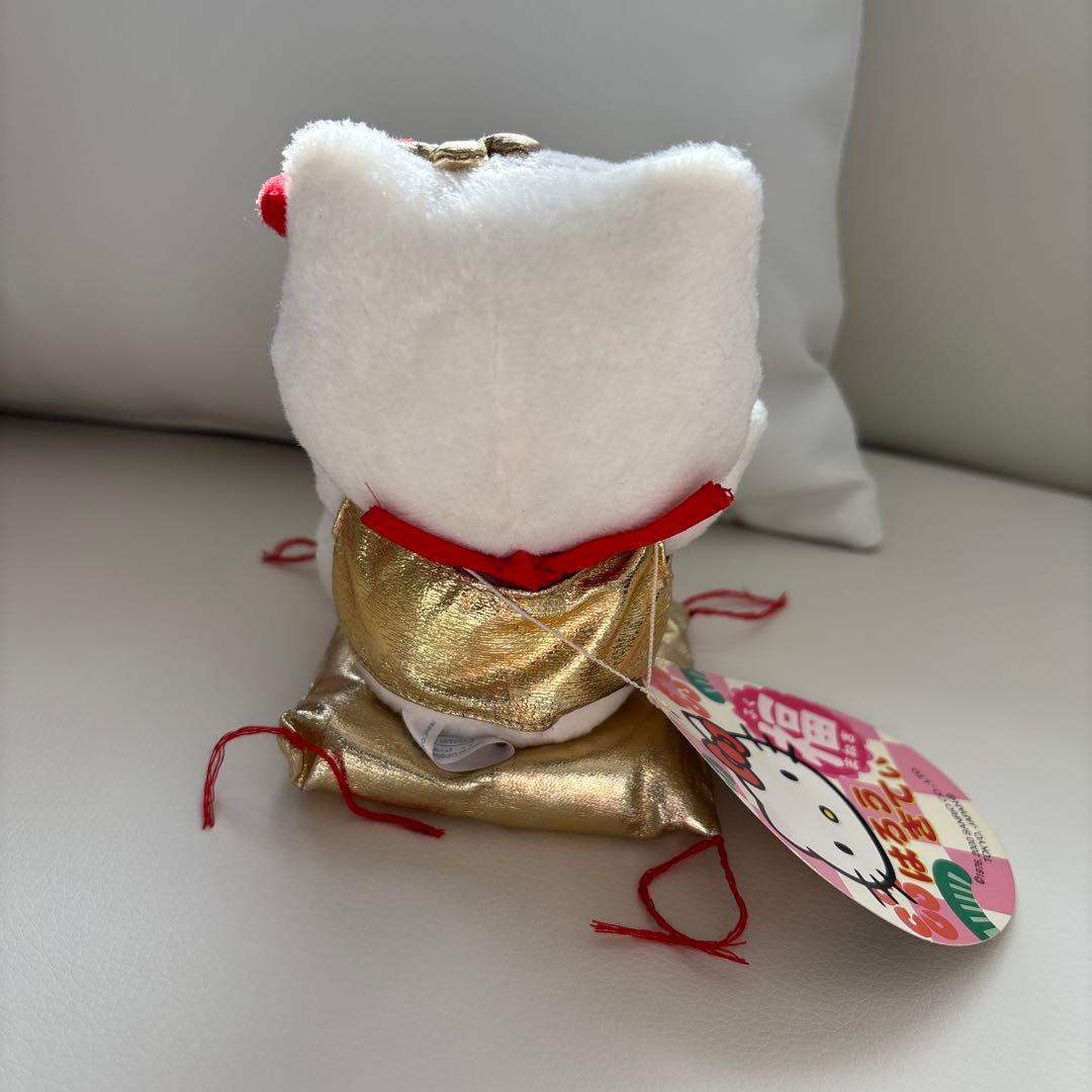 ハローキティ ぬいぐるみ 金色衣装　招き猫