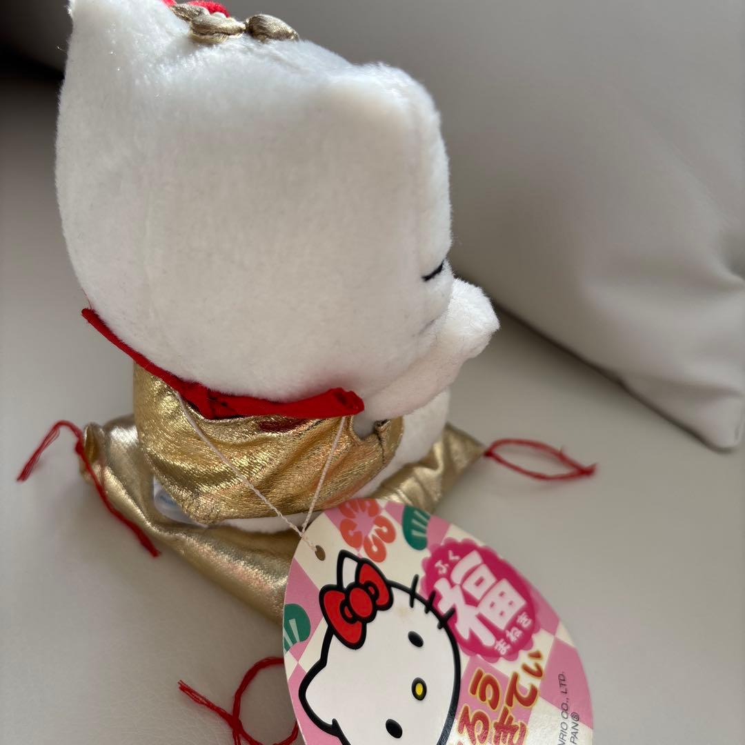 ハローキティ ぬいぐるみ 金色衣装　招き猫
