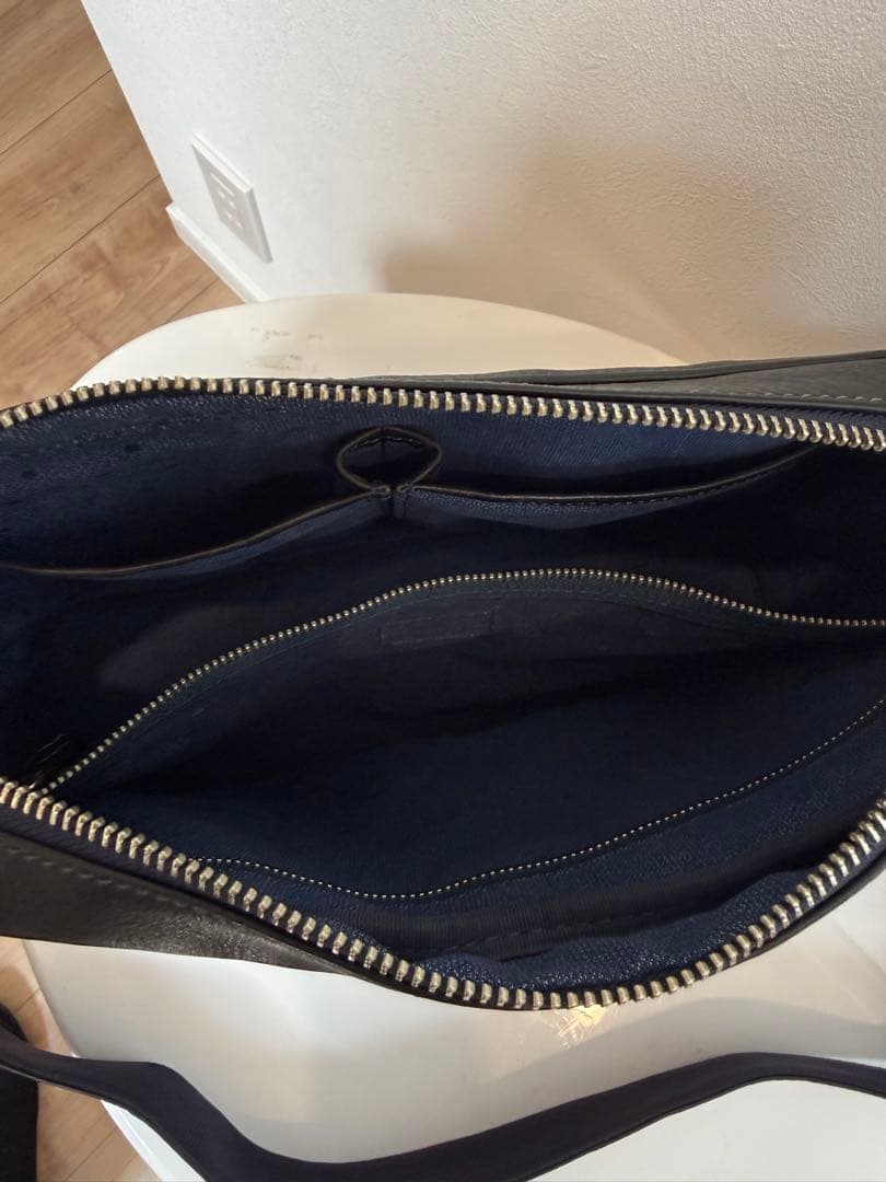 FIVE WOODSPLATEAU プラトウ レザーショルダーバッグ 39185