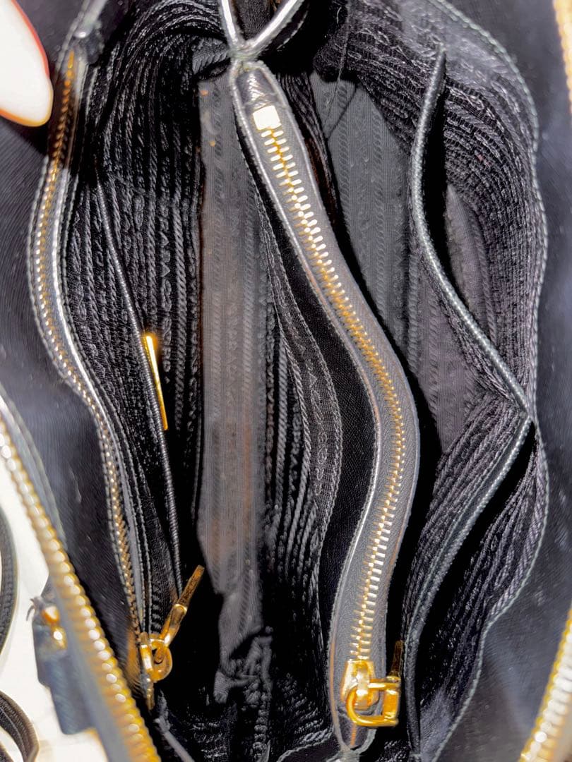 PRADA プラダ ブラック サフィアーノ　ショルダーバッグ　正規品