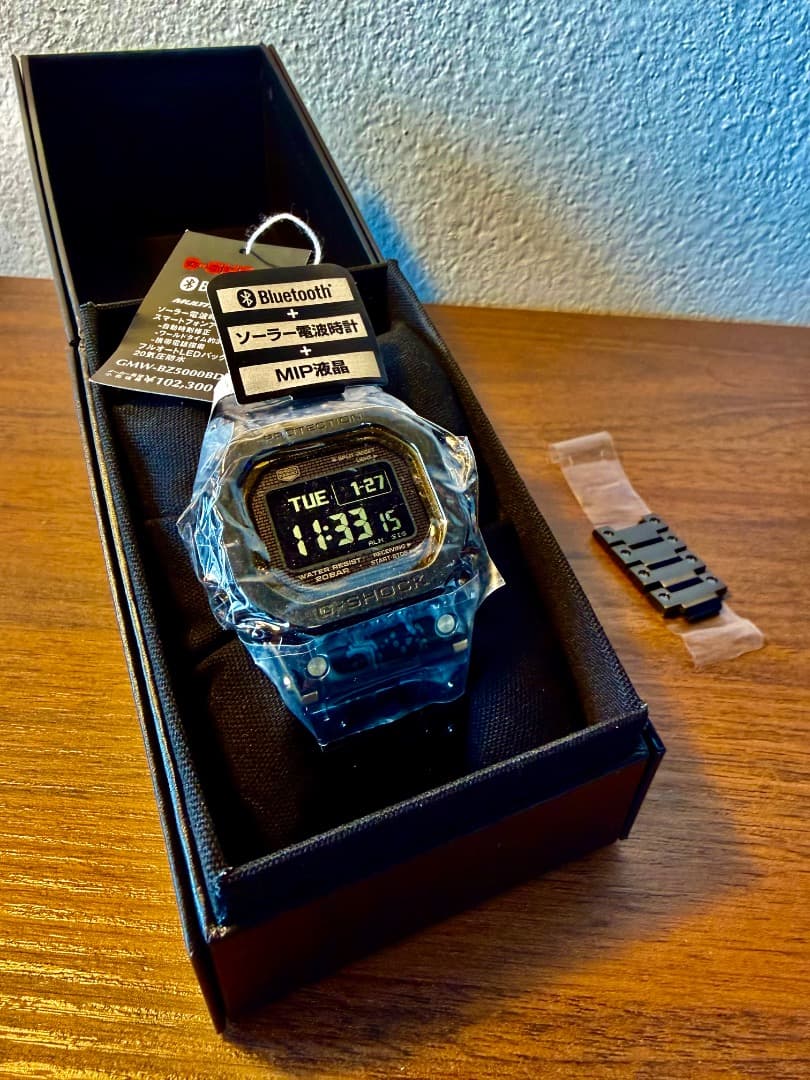 G-SHOCK 黒金限定モデル GMW-BZ5000BD-1JF