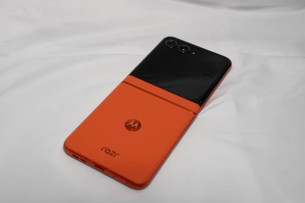 motorola razr 50 オレンジ 12G+512G