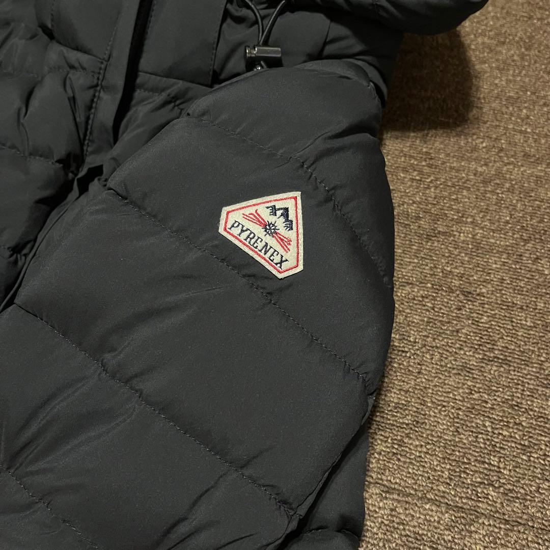 PYRENEX ブラック スプートニック　ソフト　ダウンジャケット
