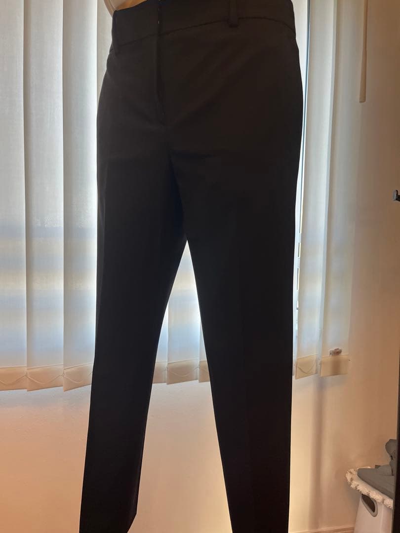 【美品】秋冬春用Theory セオリー 黒 パンツスーツ シングルブレスト S