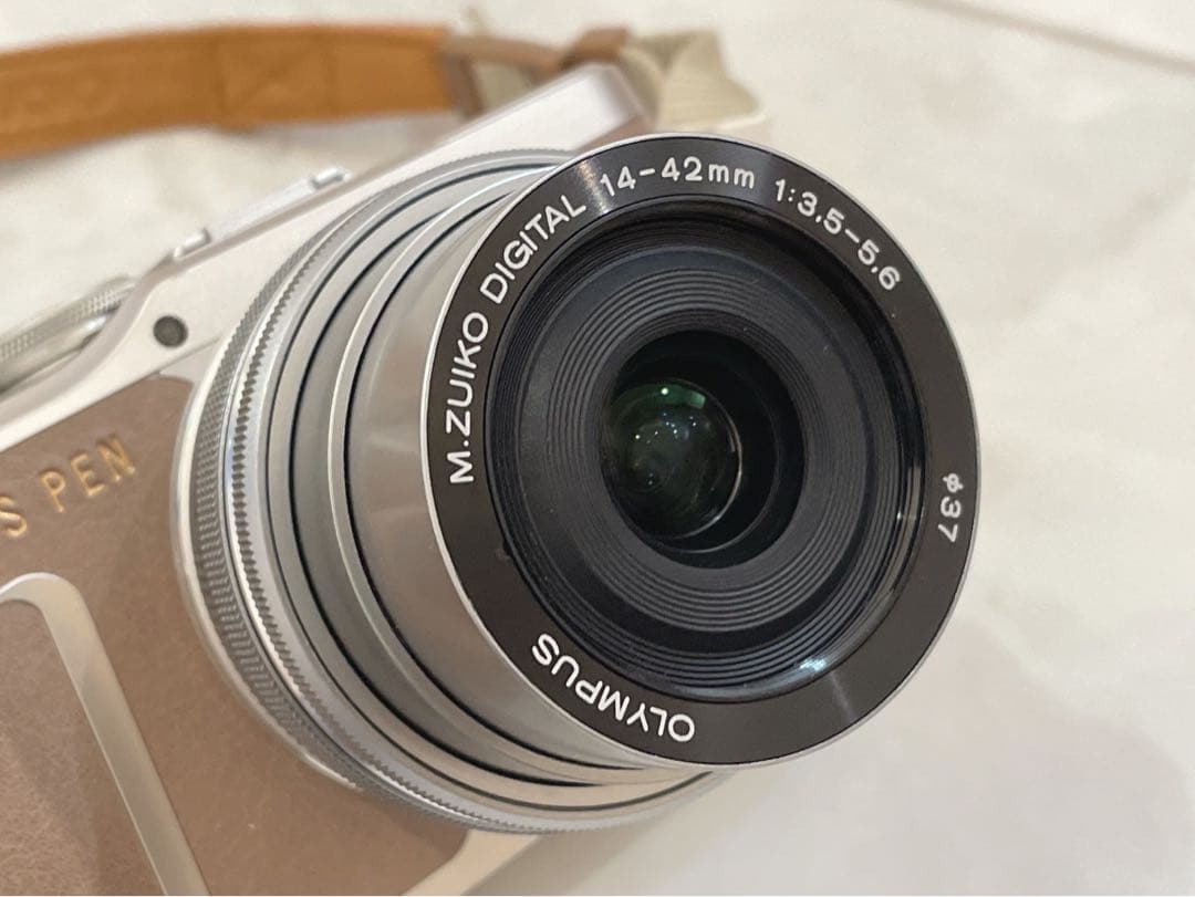 OLYMPUS PEN E-PL10 オリンパス ミラーレス 一眼レフ 付属多数