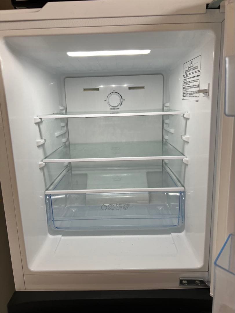 冷蔵庫 2022年製ハイセンスHR-D1304 135L【送料・設置無料】