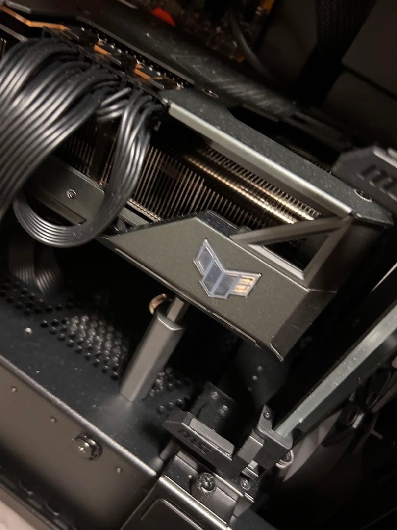 【箱付き】ASUS TUF RX 7900 XT OC Edition 20GB