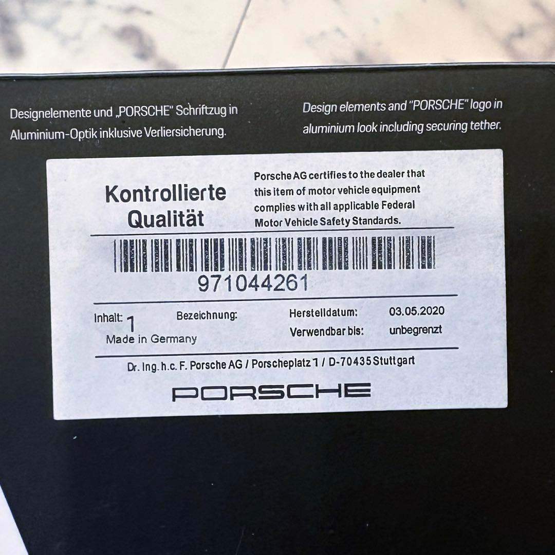 【新品未使用】ポルシェ純正 エクスクルーシブデザイン フューエルキャップ