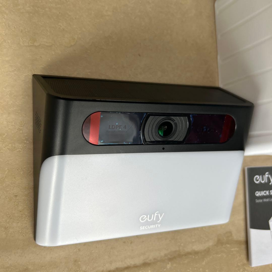 未開封 Anker eufy Solar Wall Light Cam S120