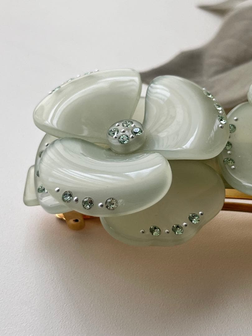 アレクサンドルドゥパリ　双子　カメリア　バレッタ　グリーン