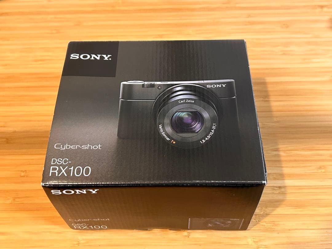 月曜日までこの価格［美品］SONY 初代RX100 純正付属品付