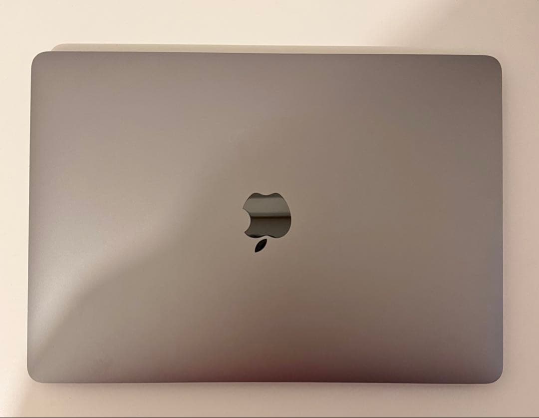 美品 Macbook Pro 2020 13インチ M1 Office付ける