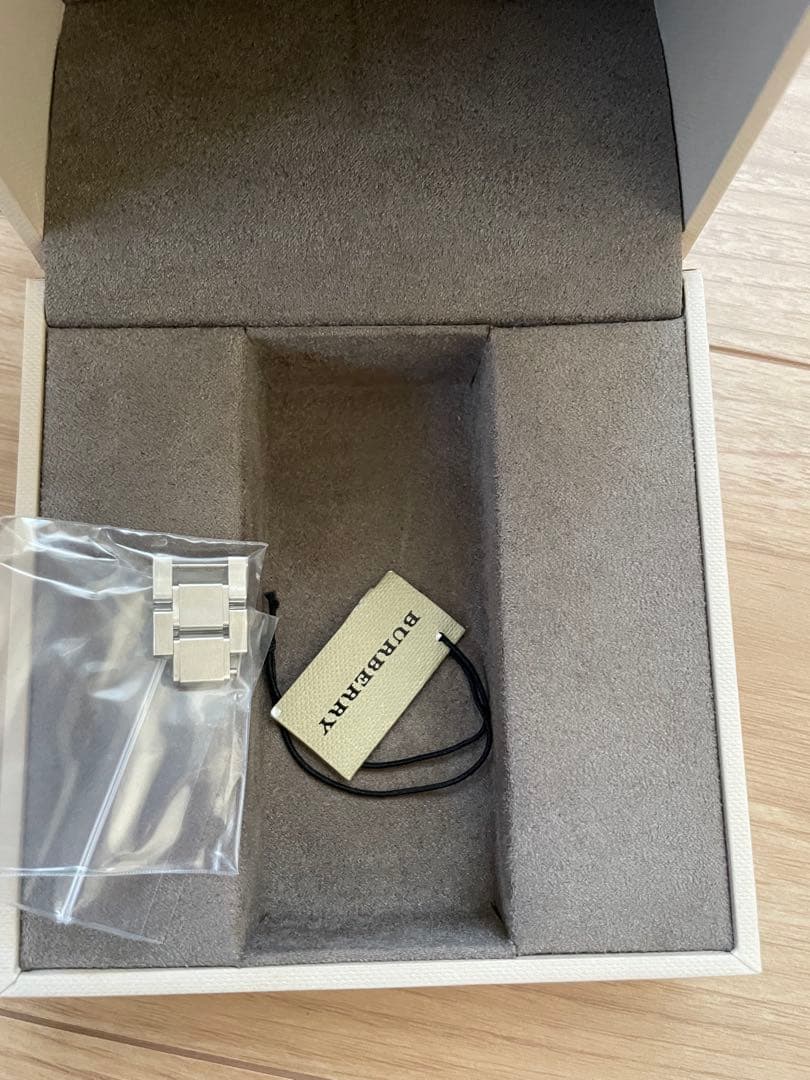 Burberry アナログ腕時計 シルバー