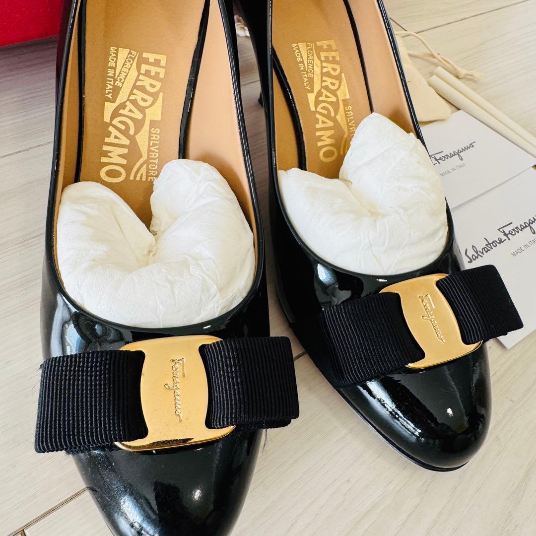 Ferragamo パンプス フェラガモ CARLA 7CM ヴァラ リボン