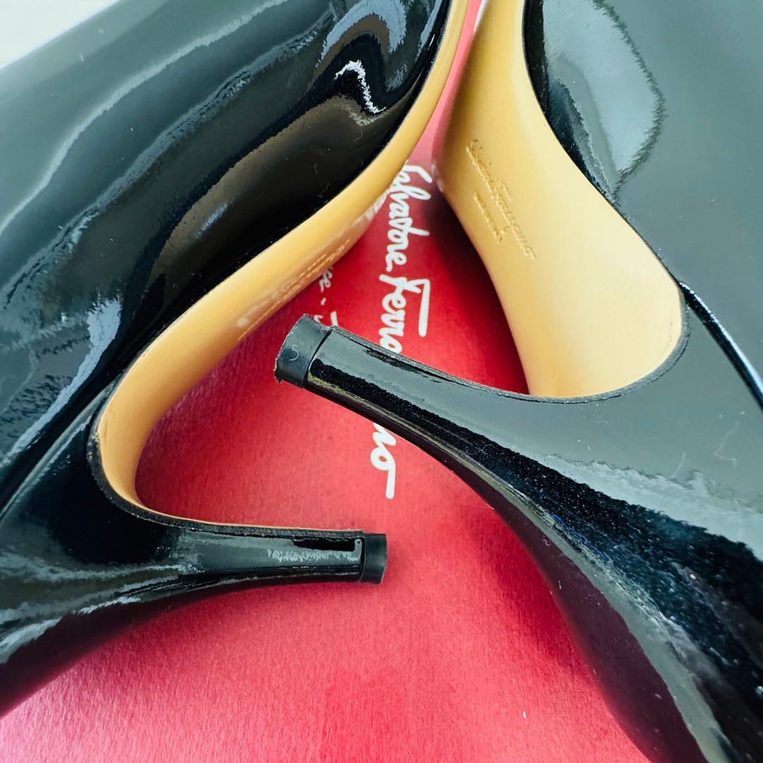 Ferragamo パンプス フェラガモ CARLA 7CM ヴァラ リボン