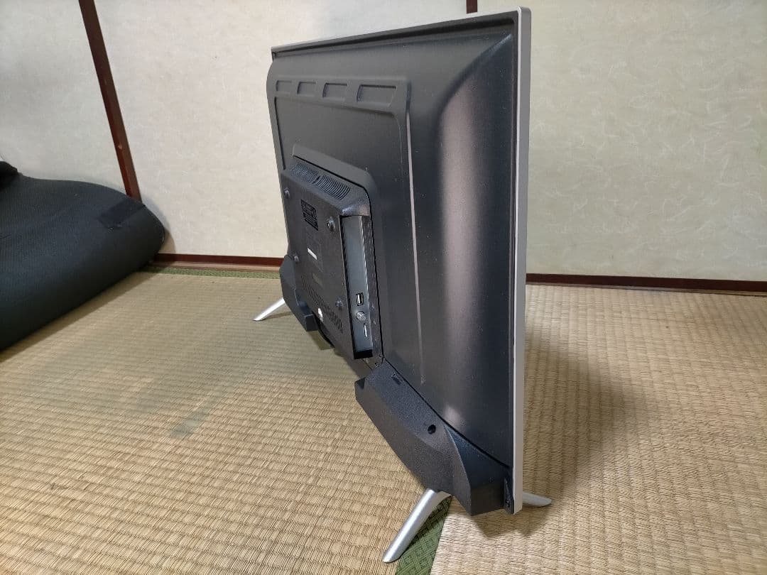 2024年製 ドン・キホーテ 32V型LED液晶テレビ(シルバー)