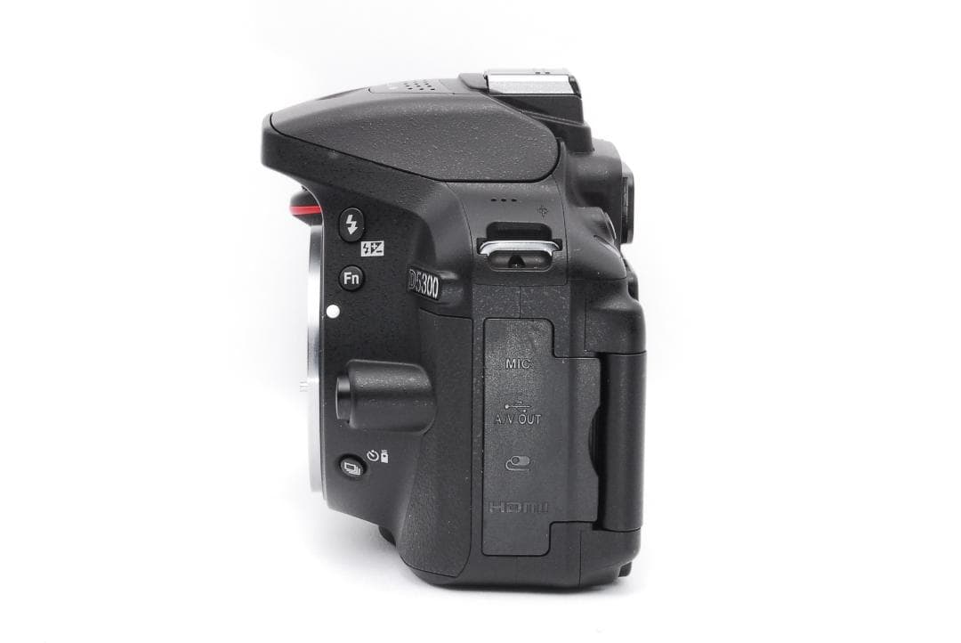 ひまお ✨使用回数少 自撮り可能機種✨ニコン Nikon D5300 ダブ
