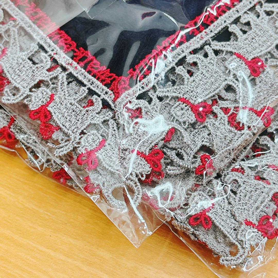 ☆【未使用】近沢レース　タオルハンカチ　婦人画報特注　キャットウォーク　3枚