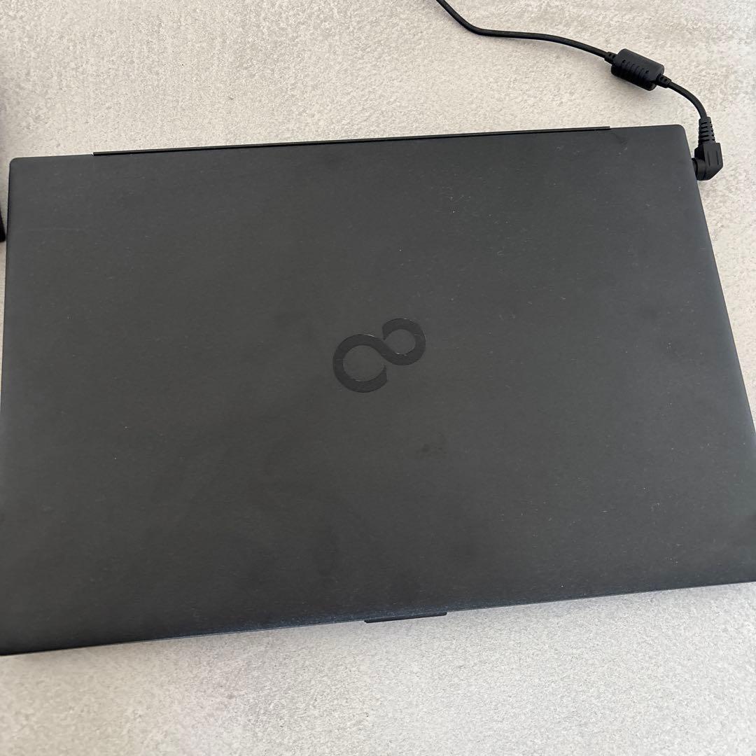 FujitsuFMVLITE 15.6インチ ノートPC