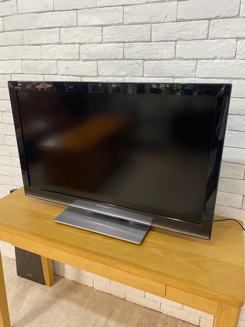 【東京都23区配送無料】パナソニック　テレビ　TH-L32X3-K 2011年