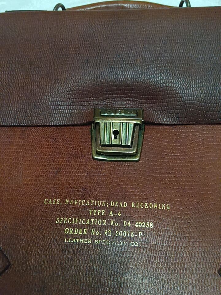 ブラウンレザー USAAF カバン、
