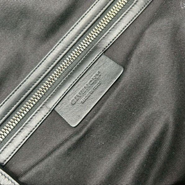 GIVENCHY　ジバンシー　ショルダーバッグ ナイチンゲール　2way　紫