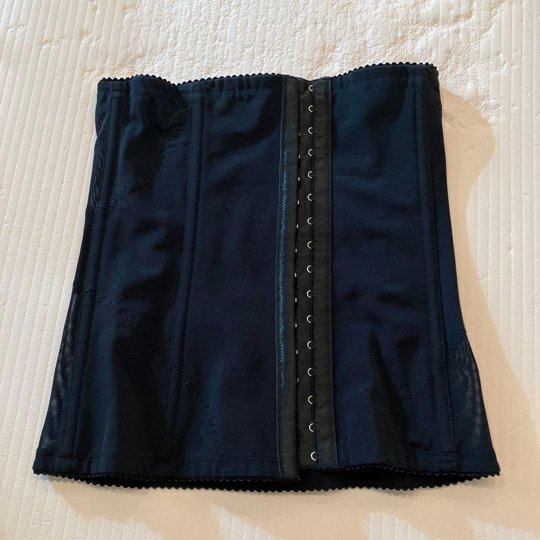 peu a beauteプウアボーテ　 ウエストニッパーM