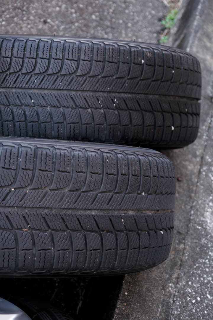 日産 エルグランド E52 スタッドレス 215/55R16 純正アルミ４本