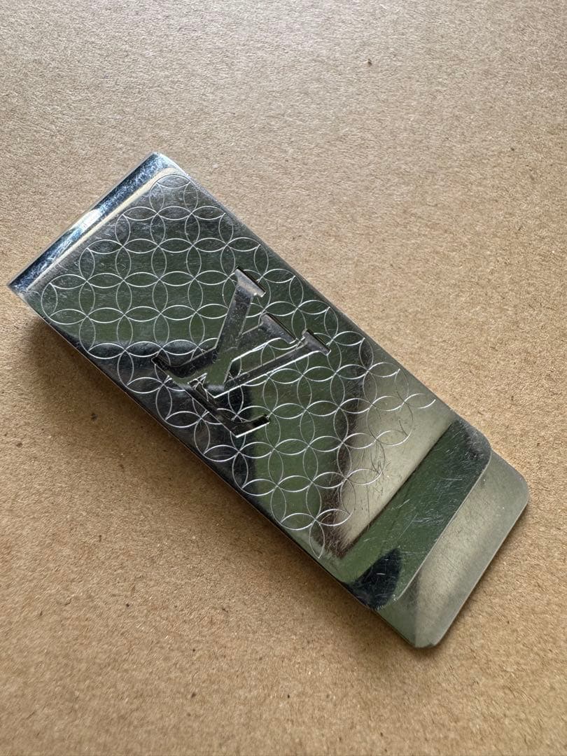 LOUIS VUITTON ルイ ヴィトン マネークリップ