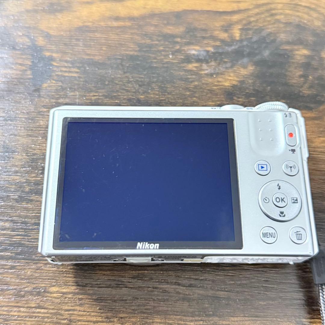 【美品】デジカメ　Nikon coolpix S7000