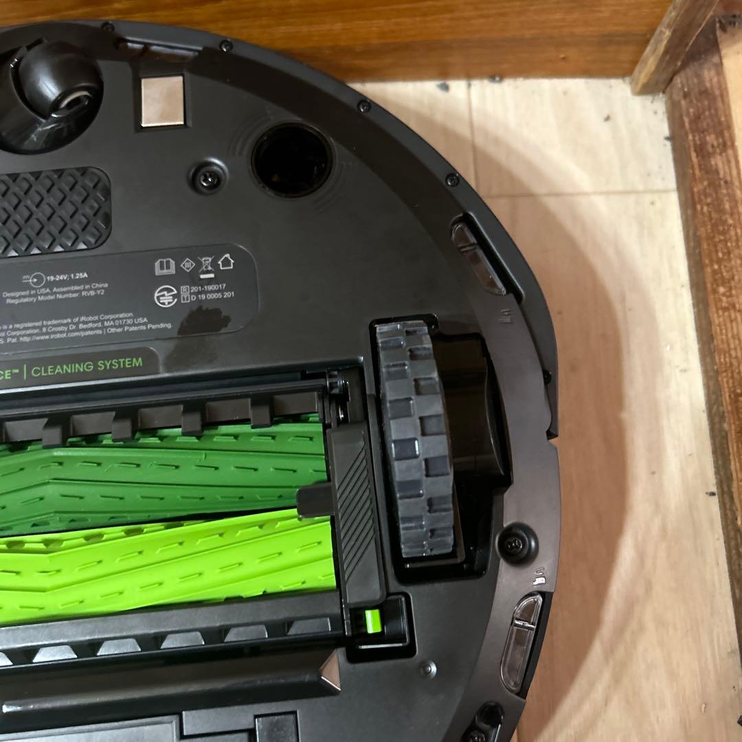 アイロボット　ルンバ　I7 本体のみ