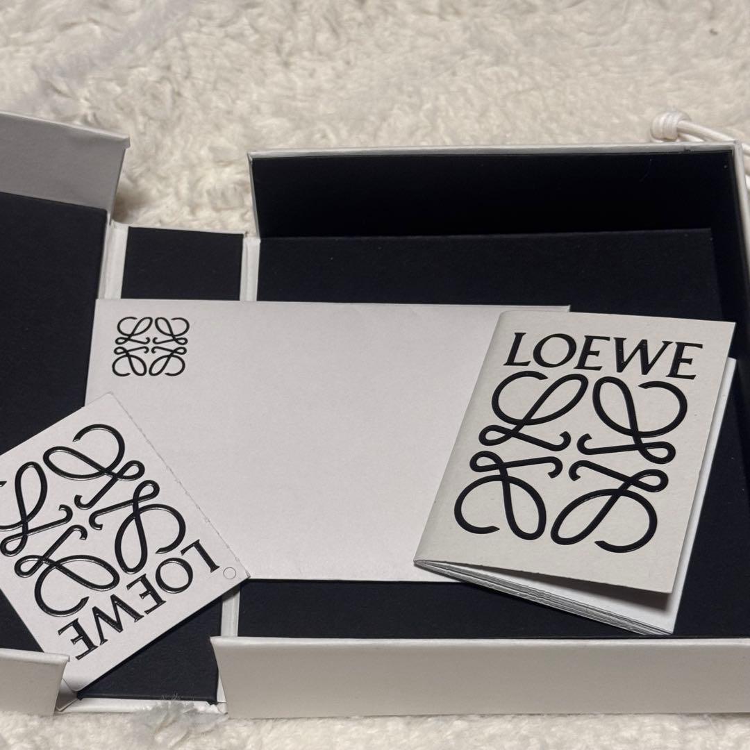 新品　ロエベLOEWE 名刺入れ アナグラムビジネスカードホルダーライトゴースト
