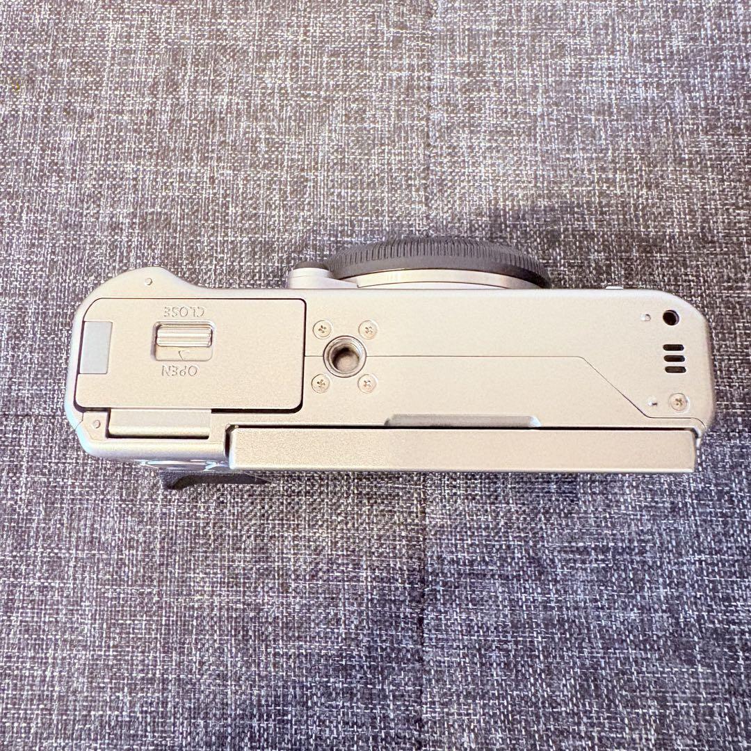 美品 FUJIFILM X-A3 ボディ 本体