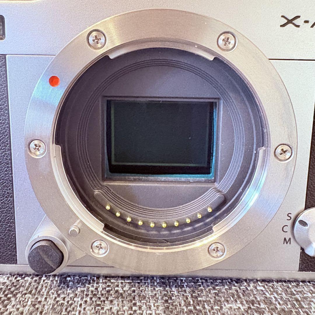 美品 FUJIFILM X-A3 ボディ 本体