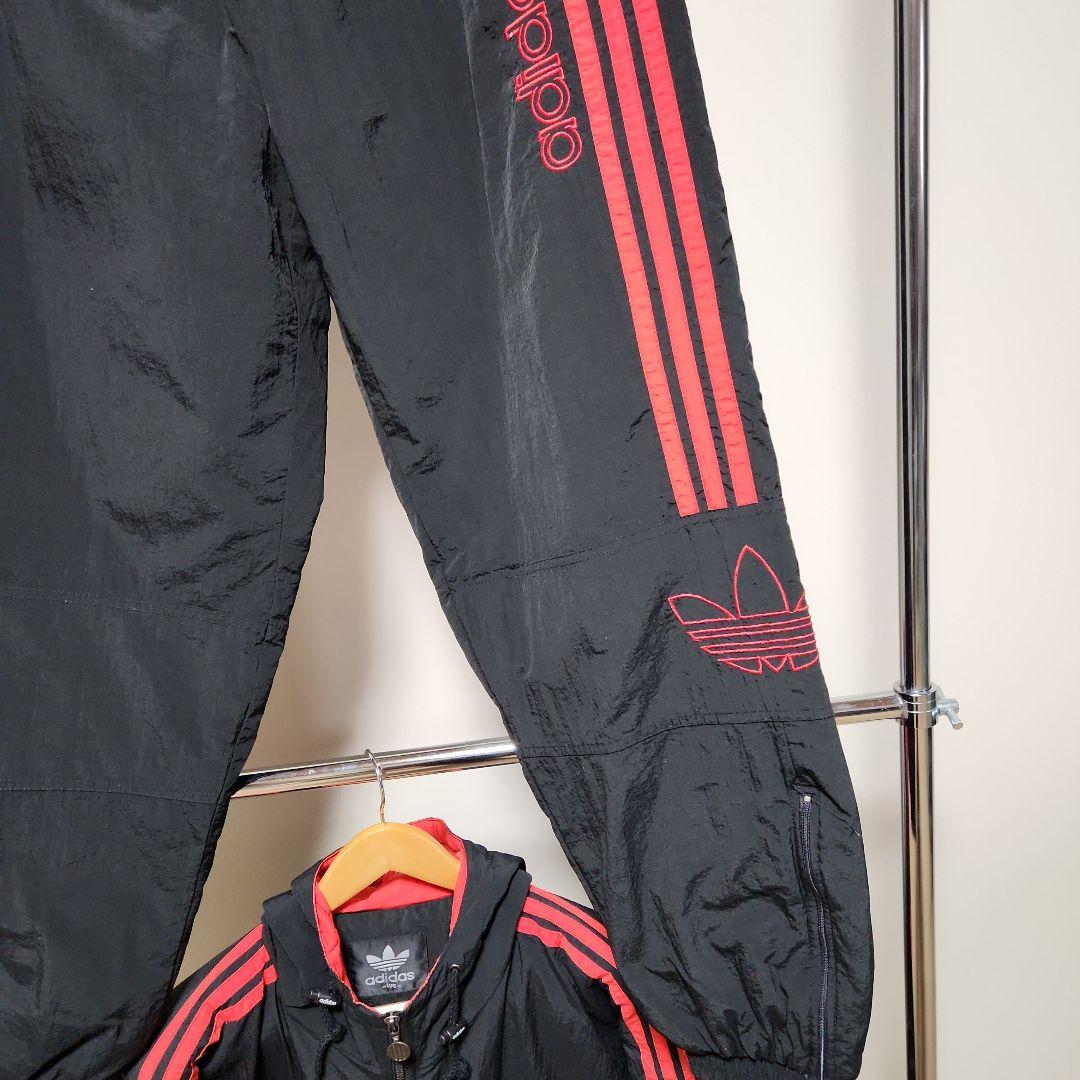 adidas　アディダス　珍しいナイロンセットアップ　キルティングライナー