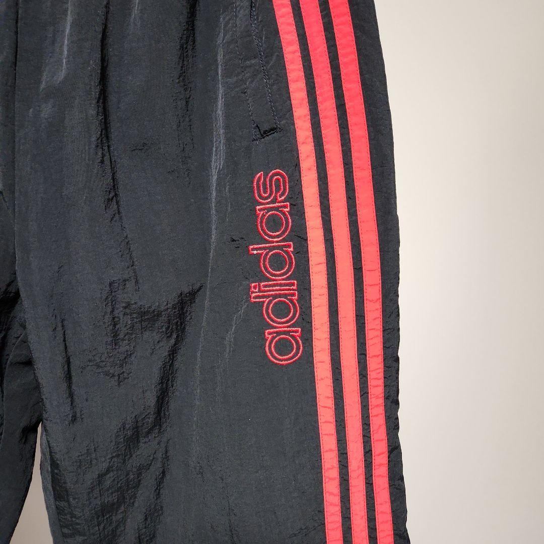 adidas　アディダス　珍しいナイロンセットアップ　キルティングライナー