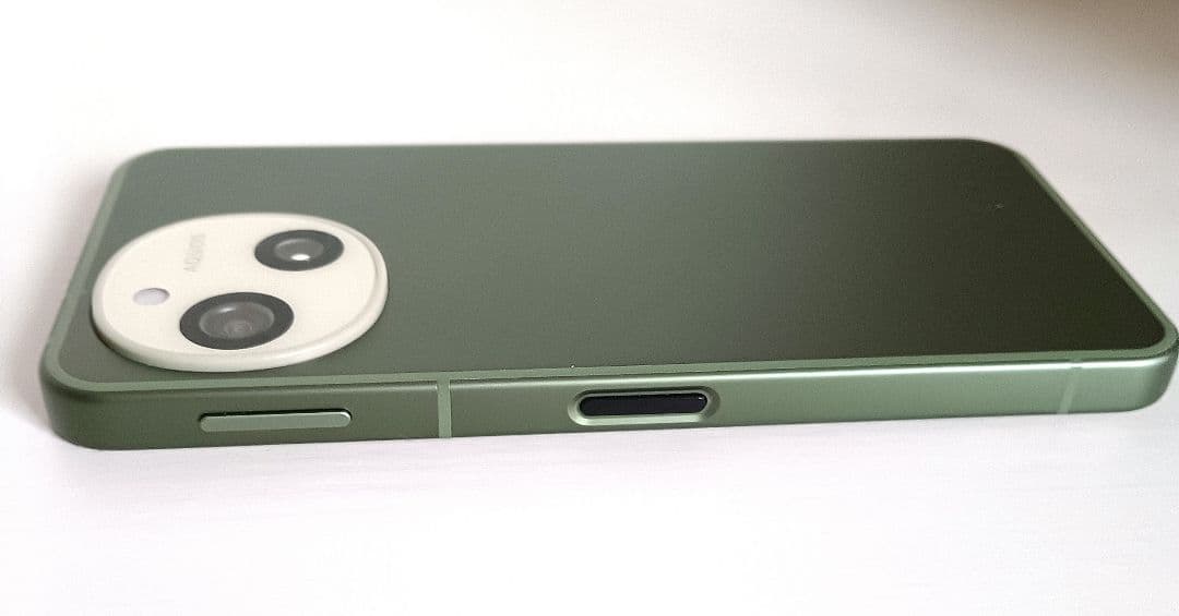 箱付 AQUOS sense10