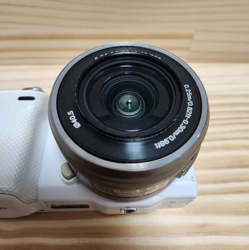 SONY α5000 デジタル一眼レフカメラ バッテリー２個付き