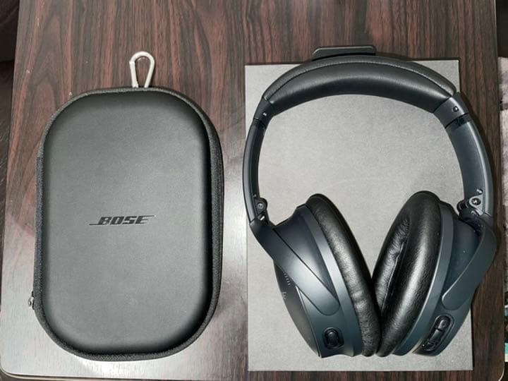 BOSE QUIETCOMFORT 45 BLACK. 5年間の保証あります。