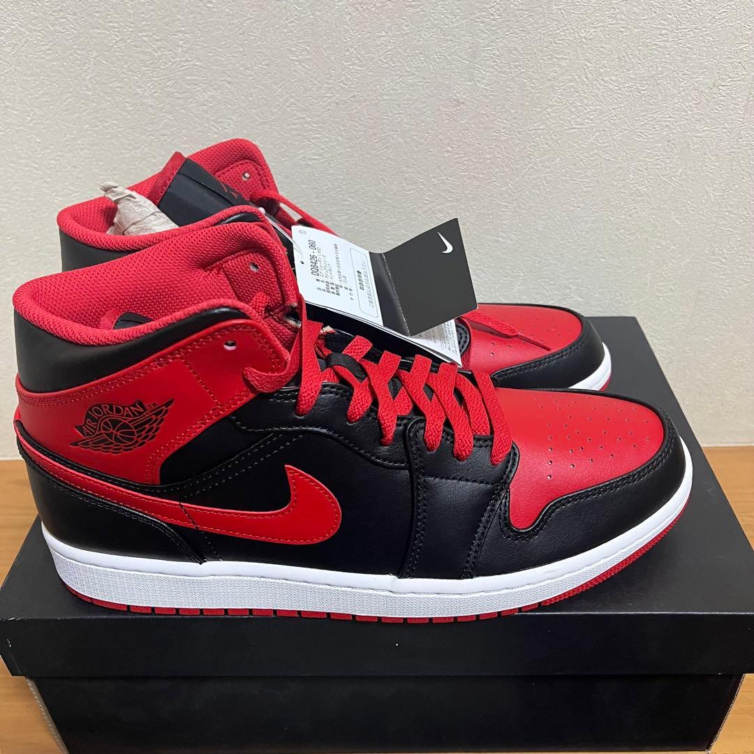 Nike Air Jordan 1 Mid 赤黒