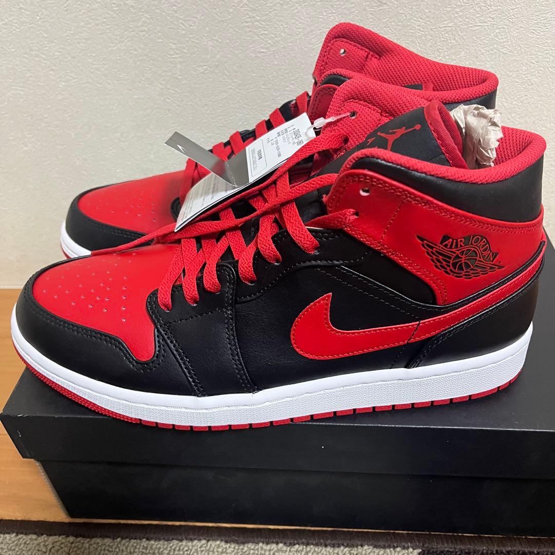 Nike Air Jordan 1 Mid 赤黒