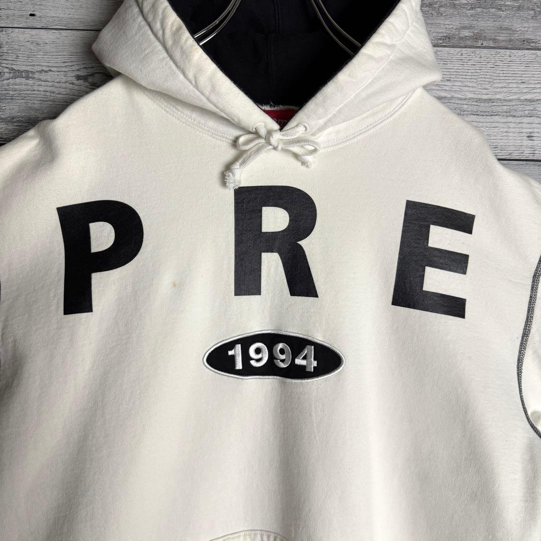 【希少モデル】シュプリーム☆センター刺繍ビッグアーチロゴ パーカー　ホワイト.